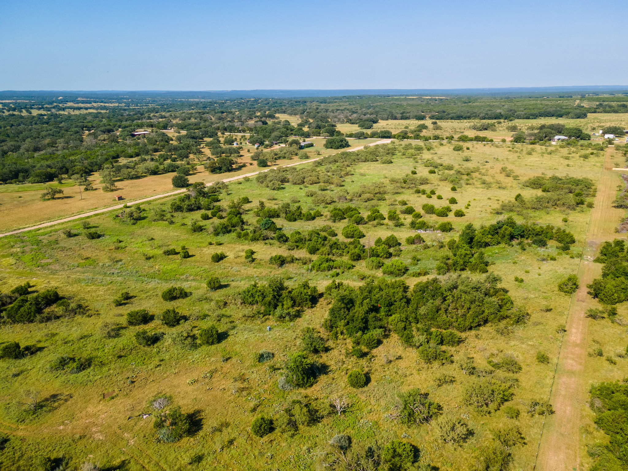 0 1276th Prairie Lampasas, TX 76550 - Photo 12 of 19 a view of an ocean and a mountain