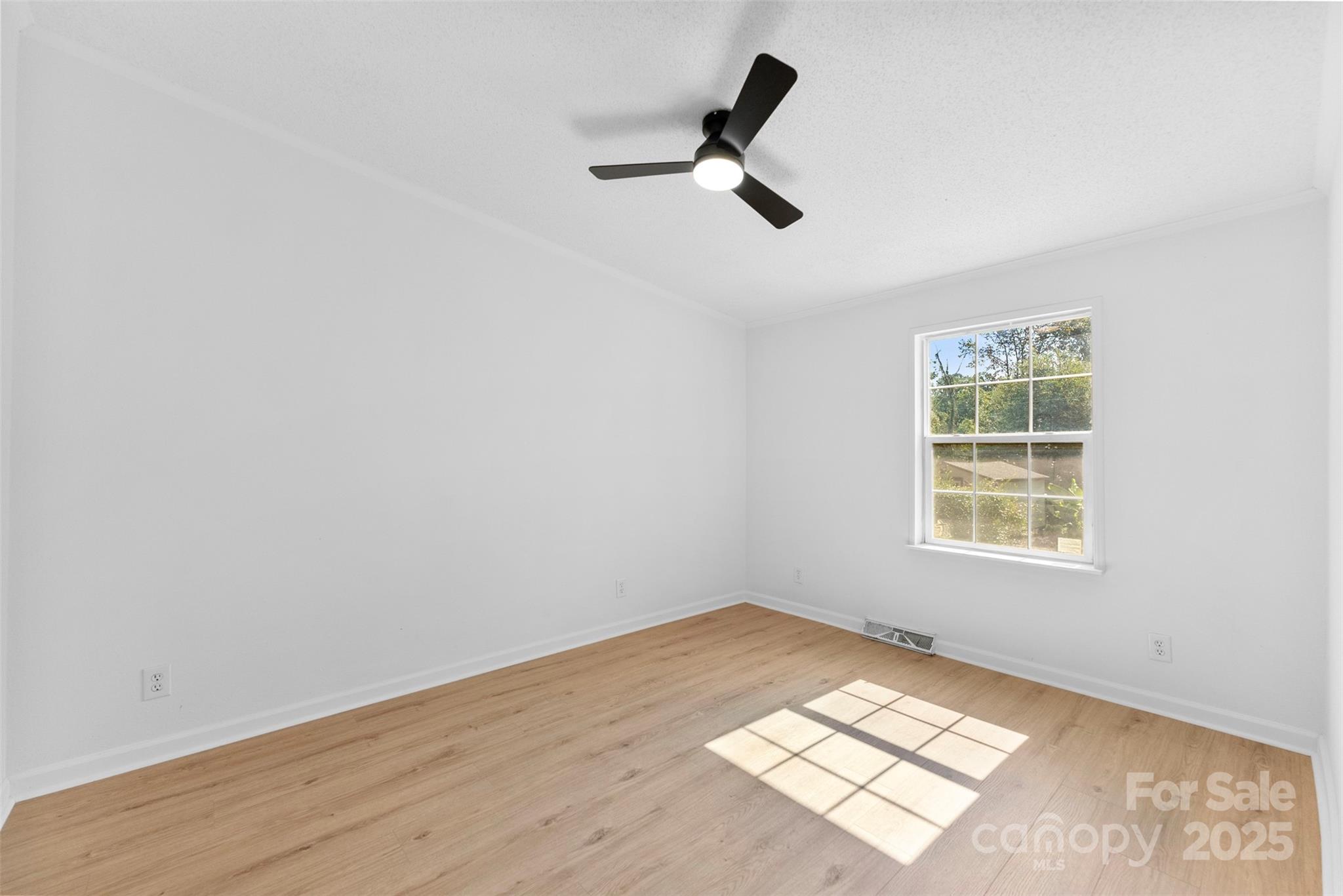 2121 Hephzibah Church Road Bessemer City, NC 28016 - Photo 25 of 41 an empty room with a window