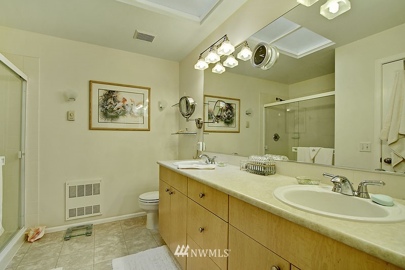 108 South 49th Street, Unit C Renton, WA 98055 - Photo 11 of 24