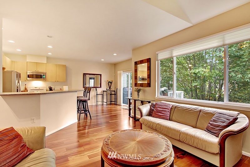 108 South 49th Street, Unit C Renton, WA 98055 - Photo 4 of 24