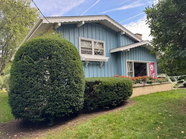 $799,000 | 531 North York Road, Hinsdale, IL 60521