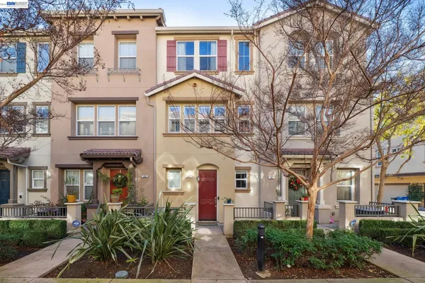 $785,000 | 204 Sullivan Way, Hayward, CA 94541