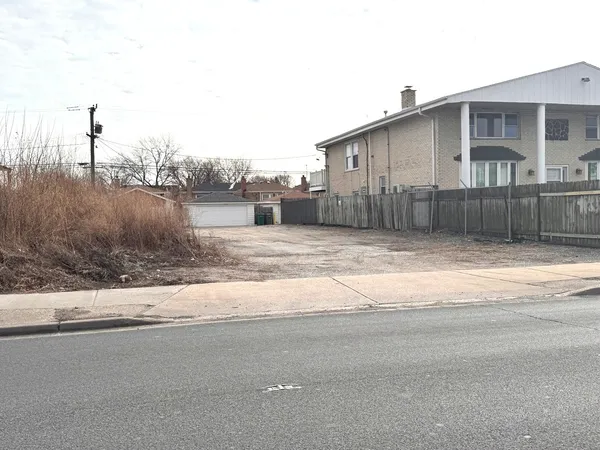 $249,000 | 4825 South Central Avenue, Chicago, IL 60638