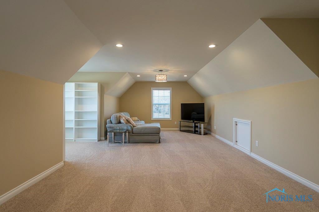 26041 Seminary Road Perrysburg, OH 43551 - Photo 26 of 30 Gallery Image 26