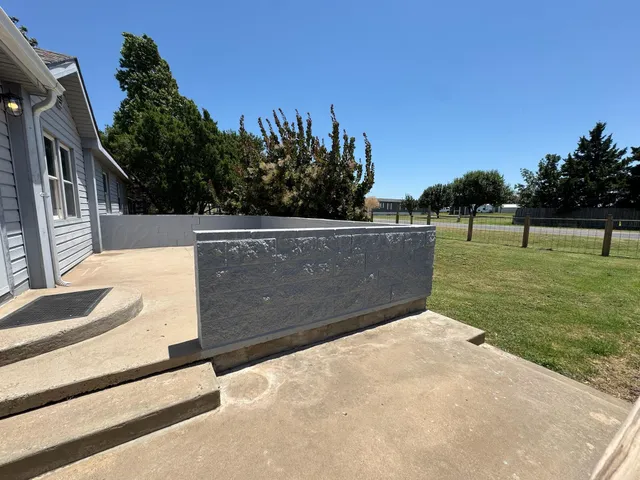 $189,900 | 403 Aaron Road, Fritch, TX 79036