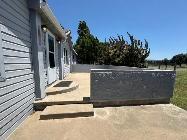 $189,900 | 403 Aaron Road, Fritch, TX 79036