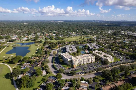 $329,000 | 13120 Southwest 92nd Avenue, Unit B505, Miami, FL 33176