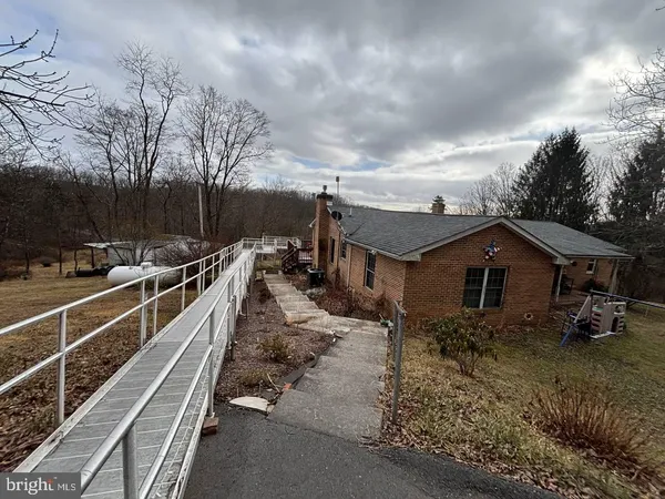 $234,900 | 6395 Springfield Pike, Points, WV 25437