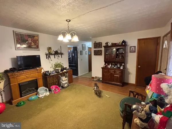 $234,900 | 6395 Springfield Pike, Points, WV 25437