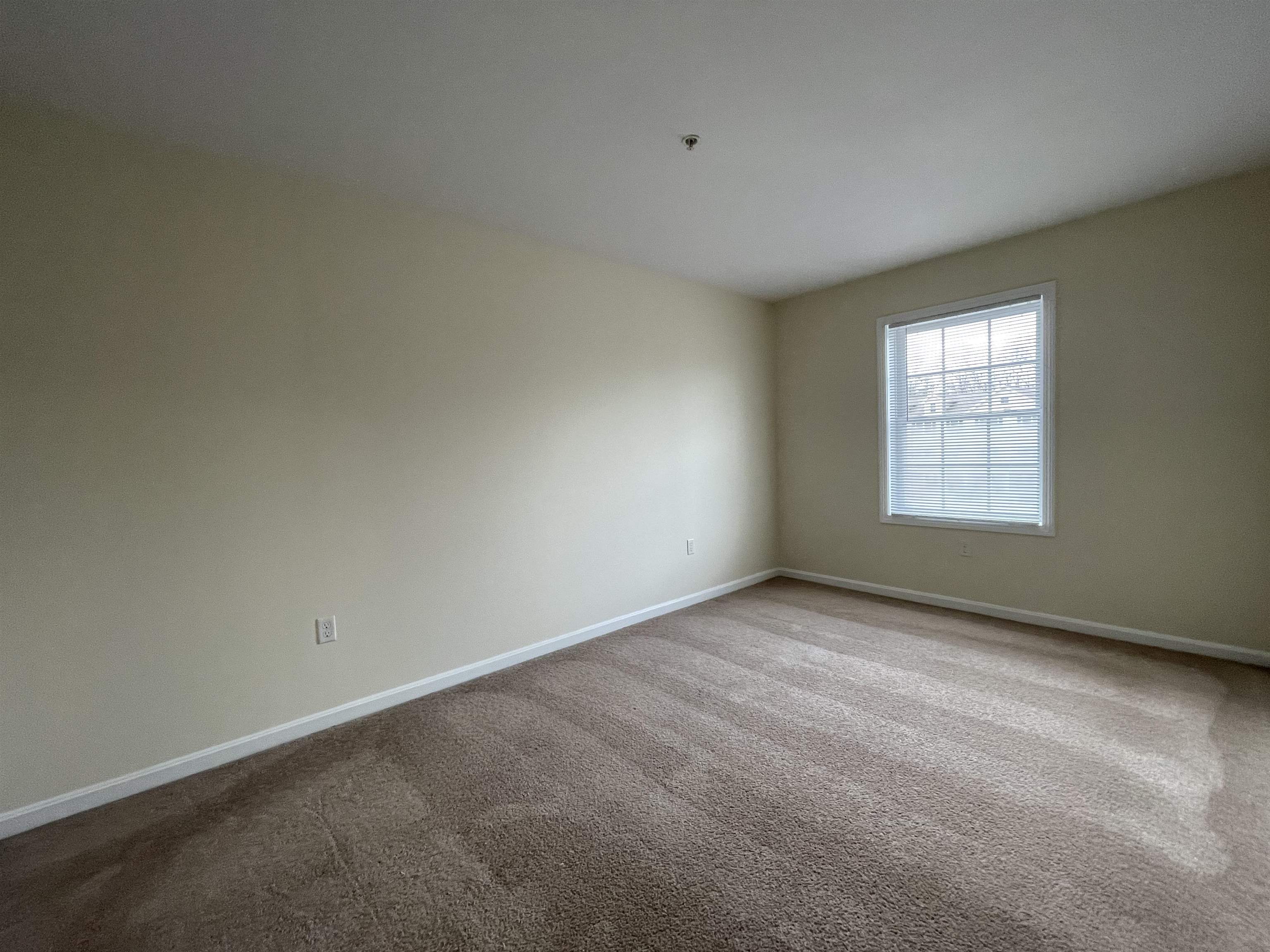80 Sentinel Court, Unit 301 Manchester, NH 03103 - Photo 22 of 39