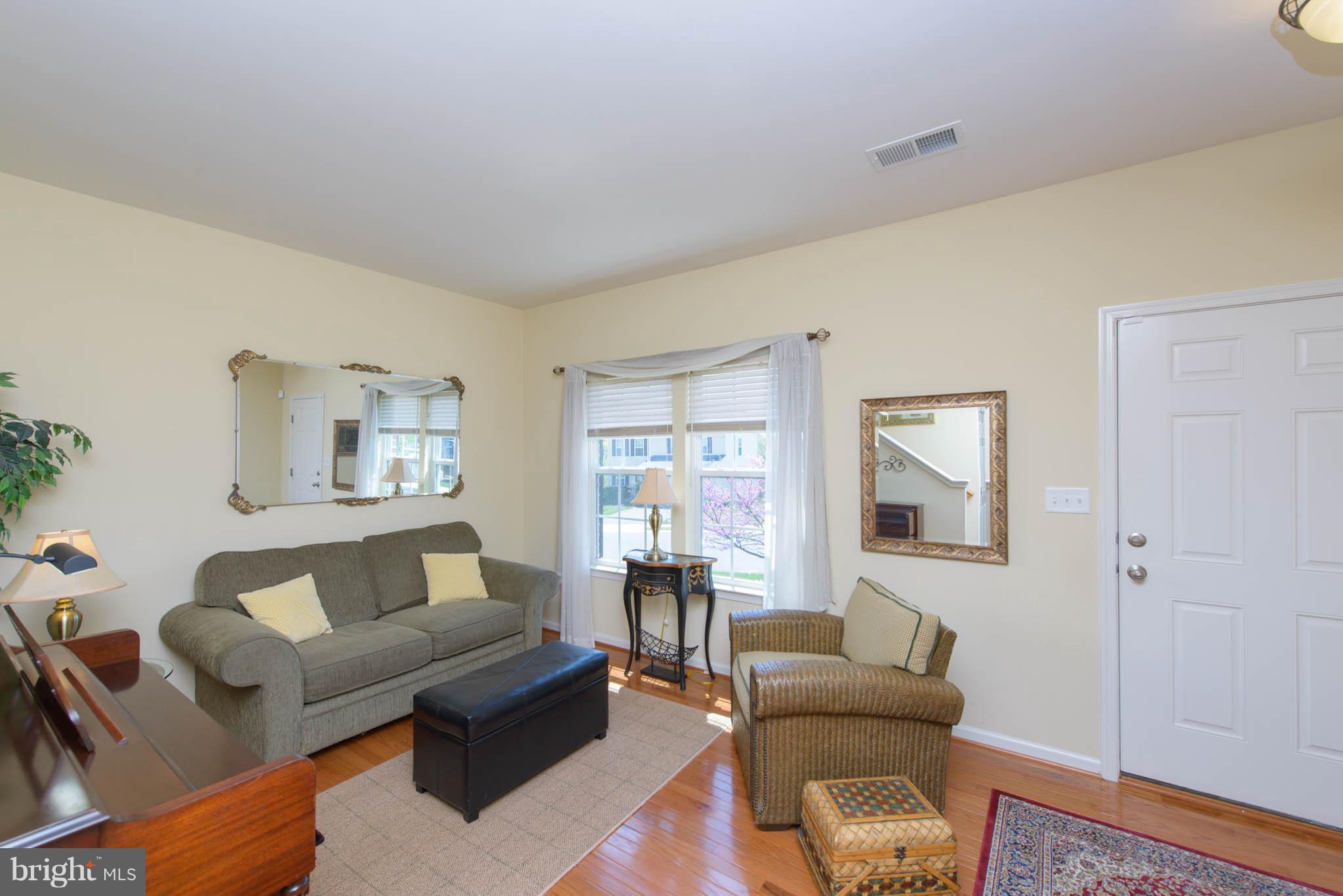48 Haverhill Road Joppa, MD 21085 - Photo 4 of 30 Living Room