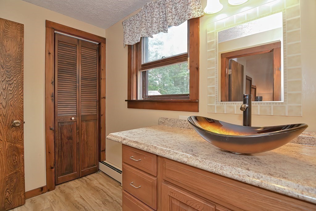 271 Bay Road Easton, MA 02356 - Photo 29 of 42 Gallery Image 29