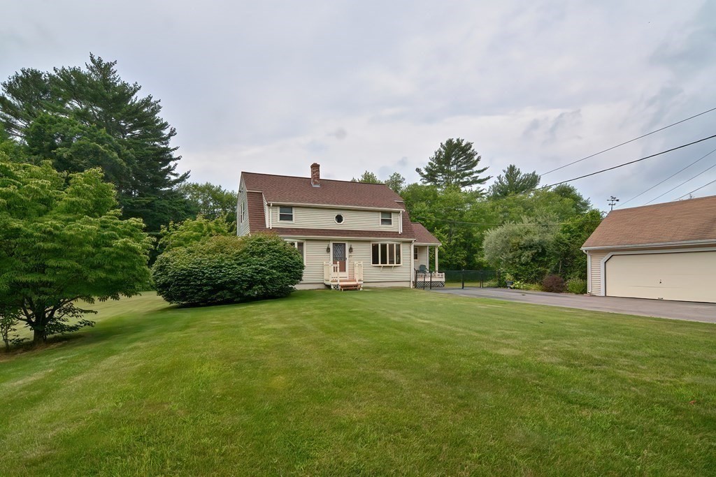 271 Bay Road Easton, MA 02356 - Photo 3 of 42 Gallery Image 3