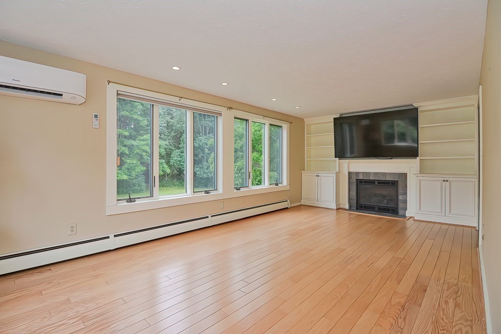 271 Bay Road Easton, MA 02356 - Photo 6 of 42 Gallery Image 6