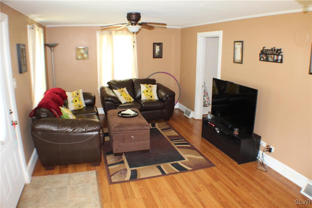368 Pool Road Northampton, PA 18067 - Photo 6 of 37 Gallery Image 6