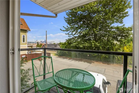 $315,000 | 3022 Southwest Bradford Street, Unit 2, Seattle, WA 98126