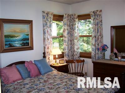 2220 Harts Mill Road Clinton, IA 52732 - Photo 10 of 14 Gallery Image 10
