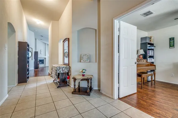 $2,450 | 6025 Goldenrod Drive, Denton, TX 76208