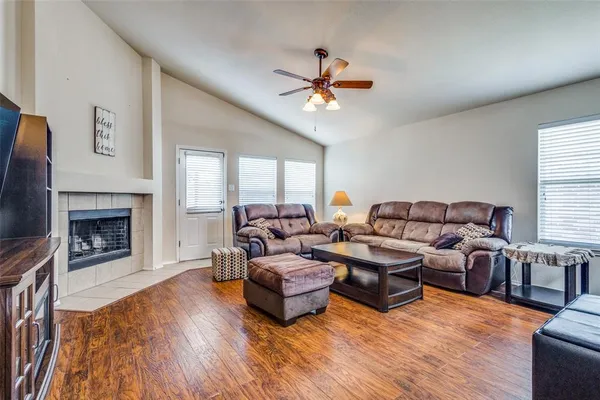 $2,450 | 6025 Goldenrod Drive, Denton, TX 76208