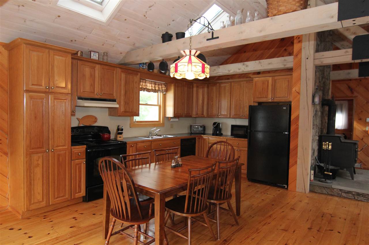 82 Rogers Pond Road Pittsburg, NH 03592 - Photo 5 of 37