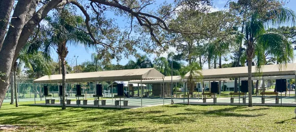 a view of a tennis court
