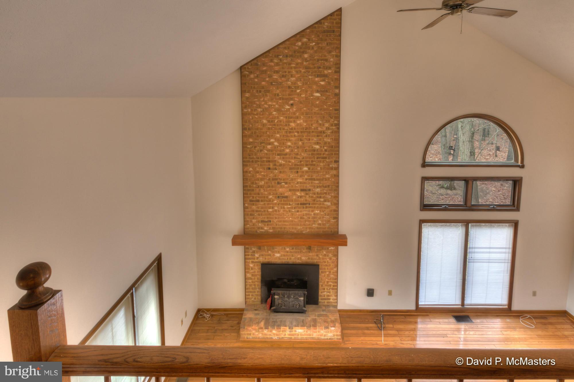 412 Hunting Road Winchester, VA 22603 - Photo 5 of 22 Living Room