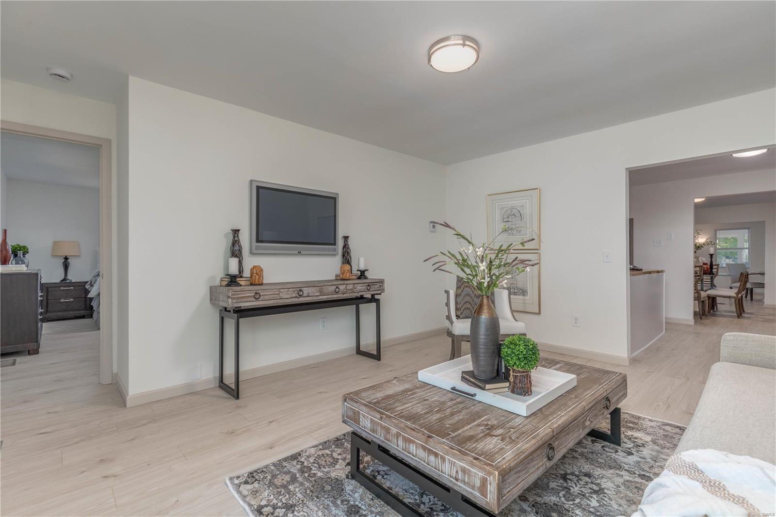 2761 Link Road St. Louis, MO 63114 - Photo 21 of 40 Gallery Image 21