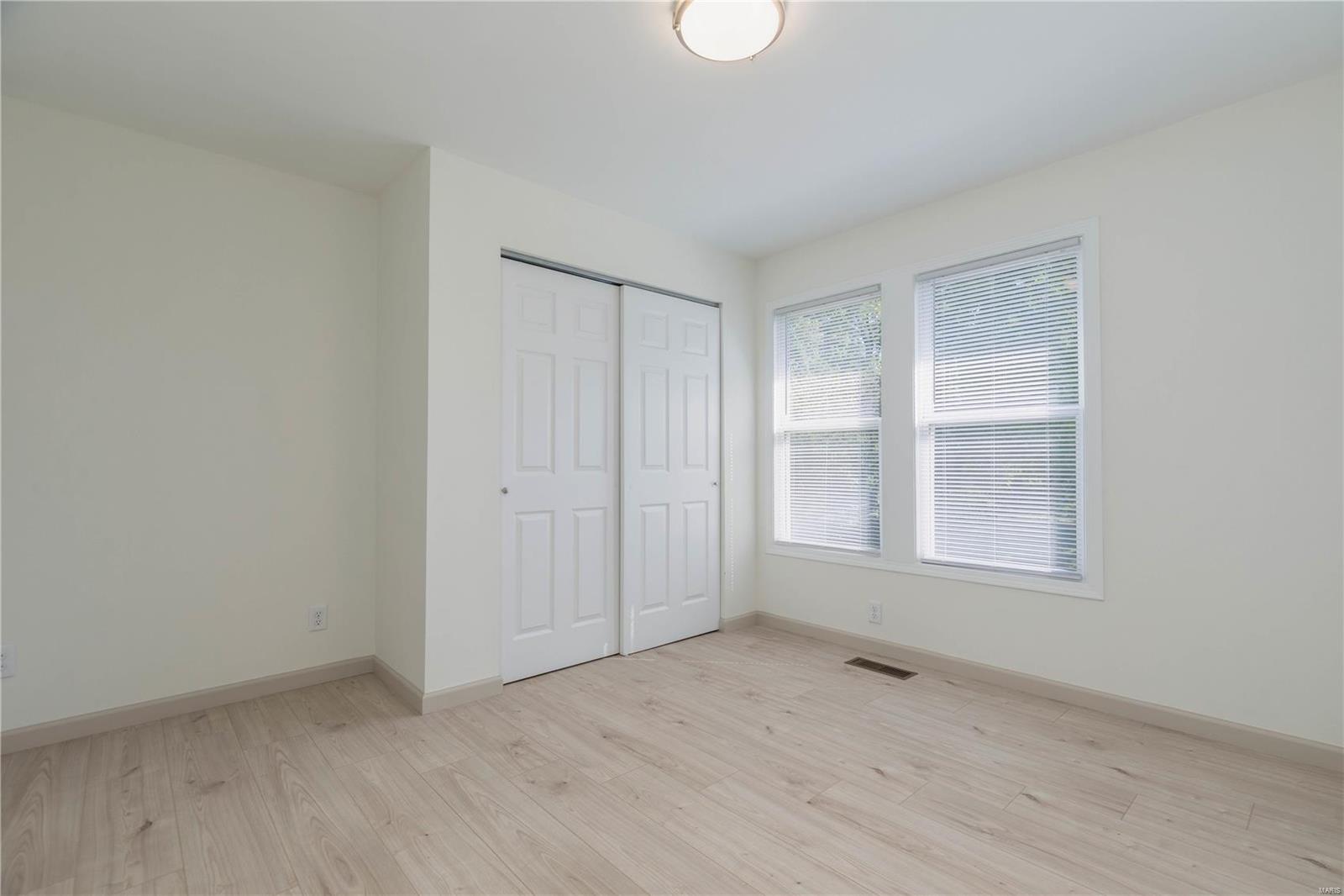 2761 Link Road St. Louis, MO 63114 - Photo 28 of 40 Gallery Image 28