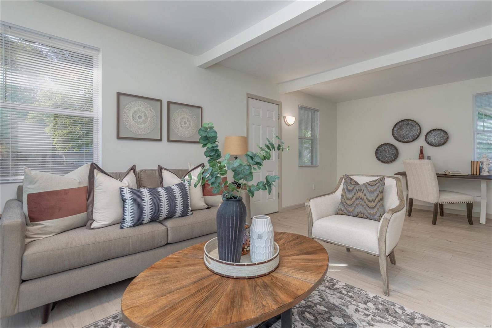 2761 Link Road St. Louis, MO 63114 - Photo 8 of 40 Gallery Image 8