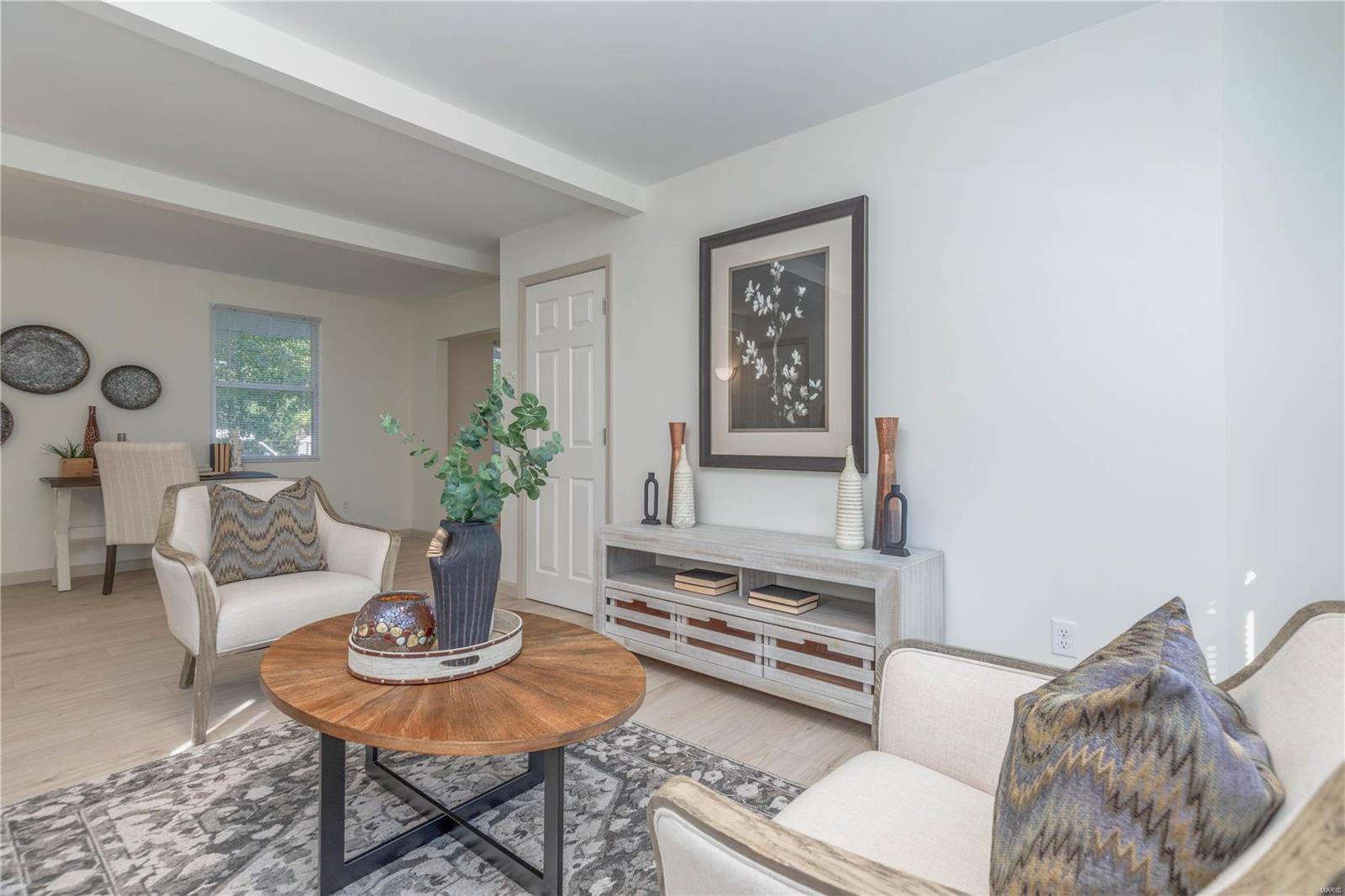 2761 Link Road St. Louis, MO 63114 - Photo 9 of 40 Gallery Image 9