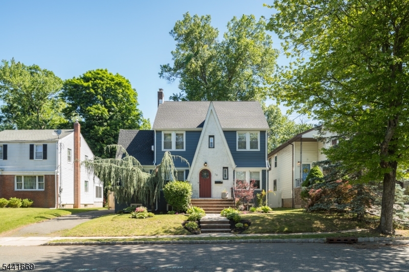 19 Buckingham Road West Orange, NJ 07052 - Photo 6 of 50