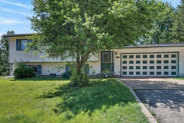 $399,000 | 3415 East Crystal Lake Avenue, Crystal Lake, IL 60014