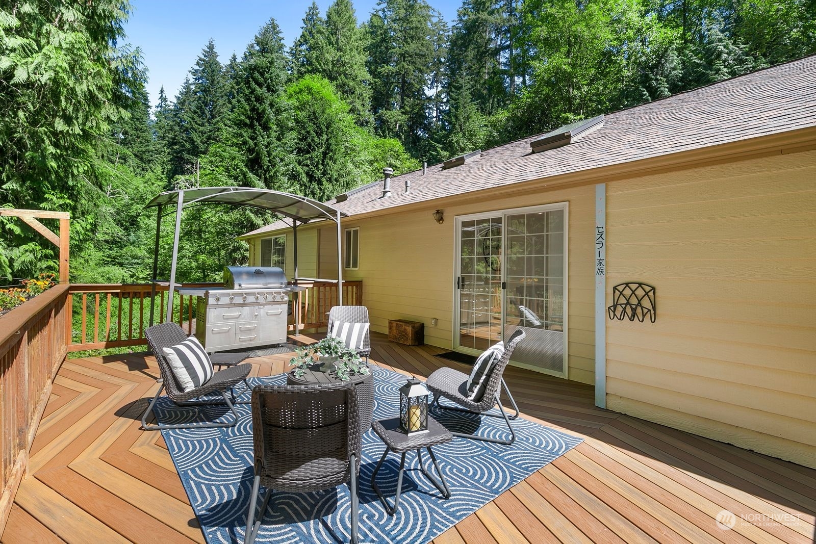 19410 34th Drive Southeast Bothell, WA 98012 - Photo 24 of 25 a view of a patio on the roof deck