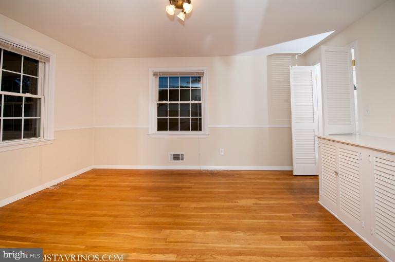 403 Aigburth Road Towson, MD 21286 - Photo 20 of 30 Interior (General)