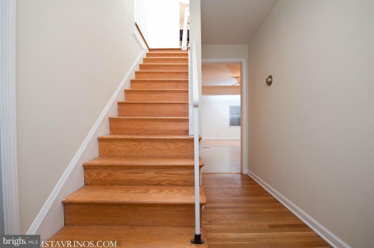 403 Aigburth Road Towson, MD 21286 - Photo 4 of 30 Interior (General)