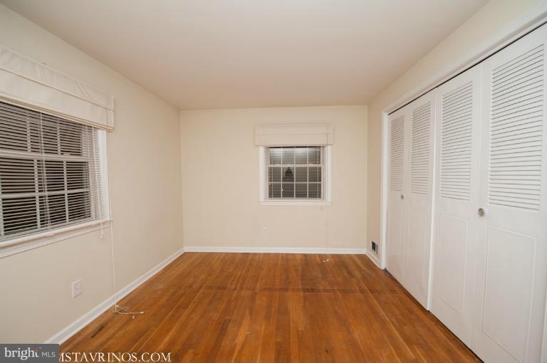 403 Aigburth Road Towson, MD 21286 - Photo 6 of 30 Bedroom