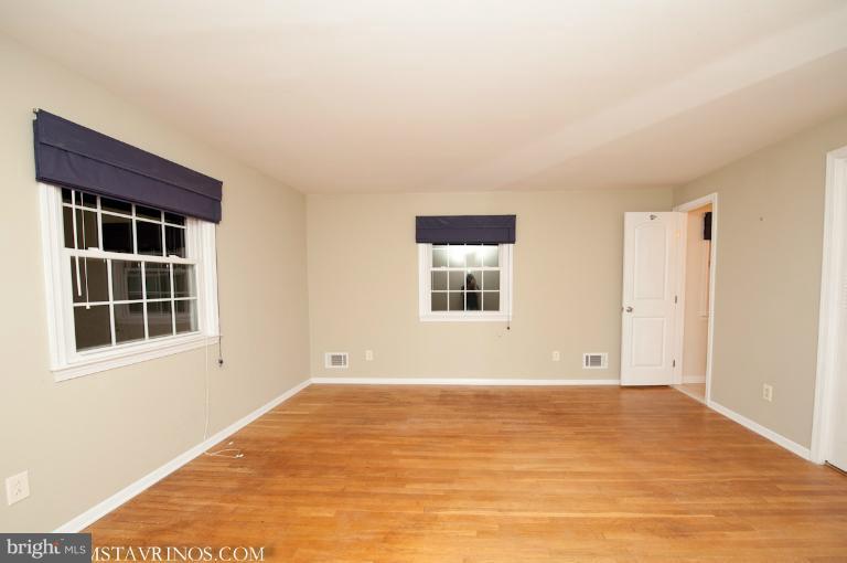 403 Aigburth Road Towson, MD 21286 - Photo 8 of 30 Bedroom (Master)