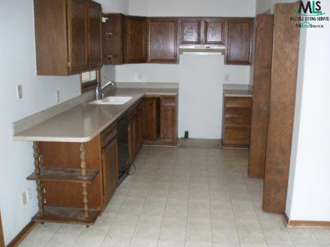 9325 Big Hand Road Columbus, MI 48063 - Photo 4 of 12 467906-3.JPG