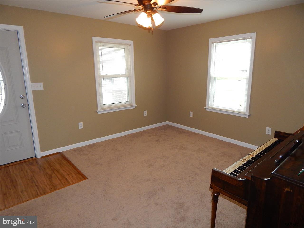 1152 Delta Road Red Lion, PA 17356 - Photo 4 of 36 Gallery Image 4