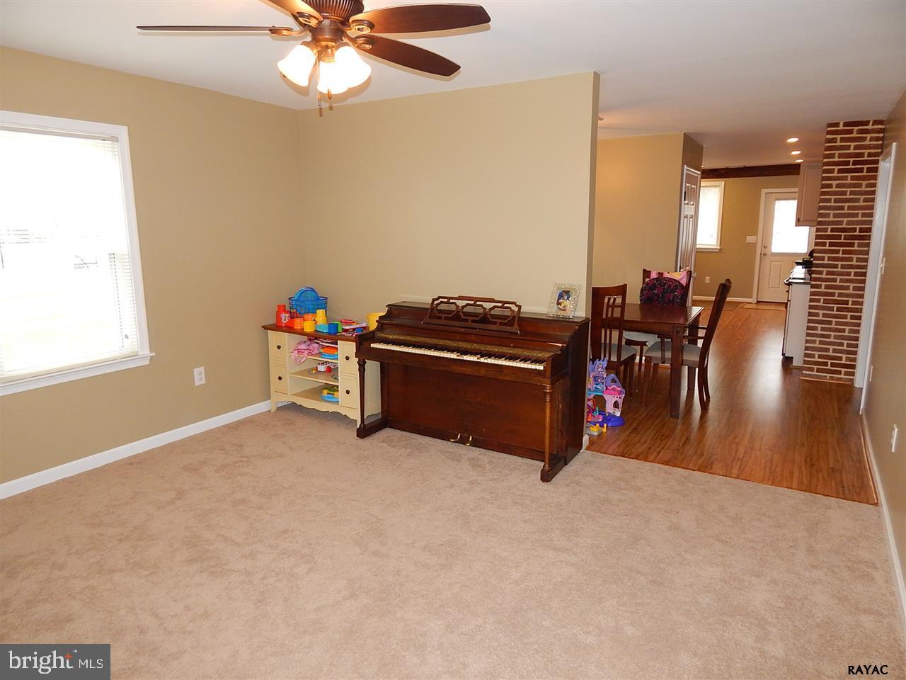 1152 Delta Road Red Lion, PA 17356 - Photo 6 of 36 Gallery Image 6