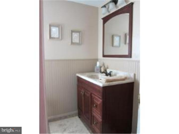 24 Purdue Drive Delran, NJ 08075 - Photo 15 of 21 Bathroom