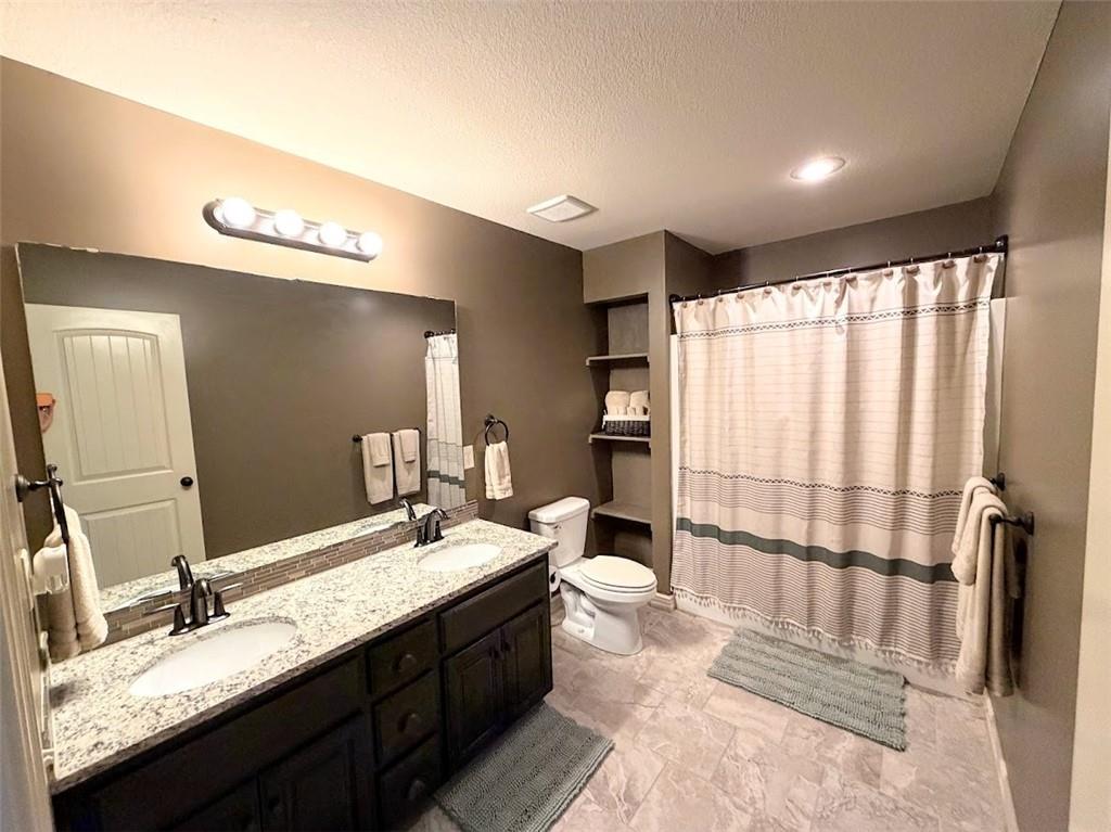 1524 Southwest 44th Street Lee's Summit, MO 64082 - Photo 28 of 47