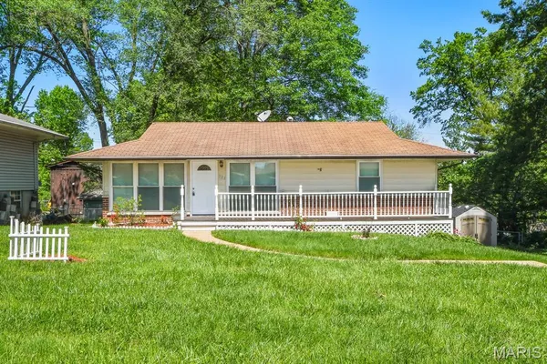 $2,650 | 721 Montego Drive, St. Louis, MO 63126