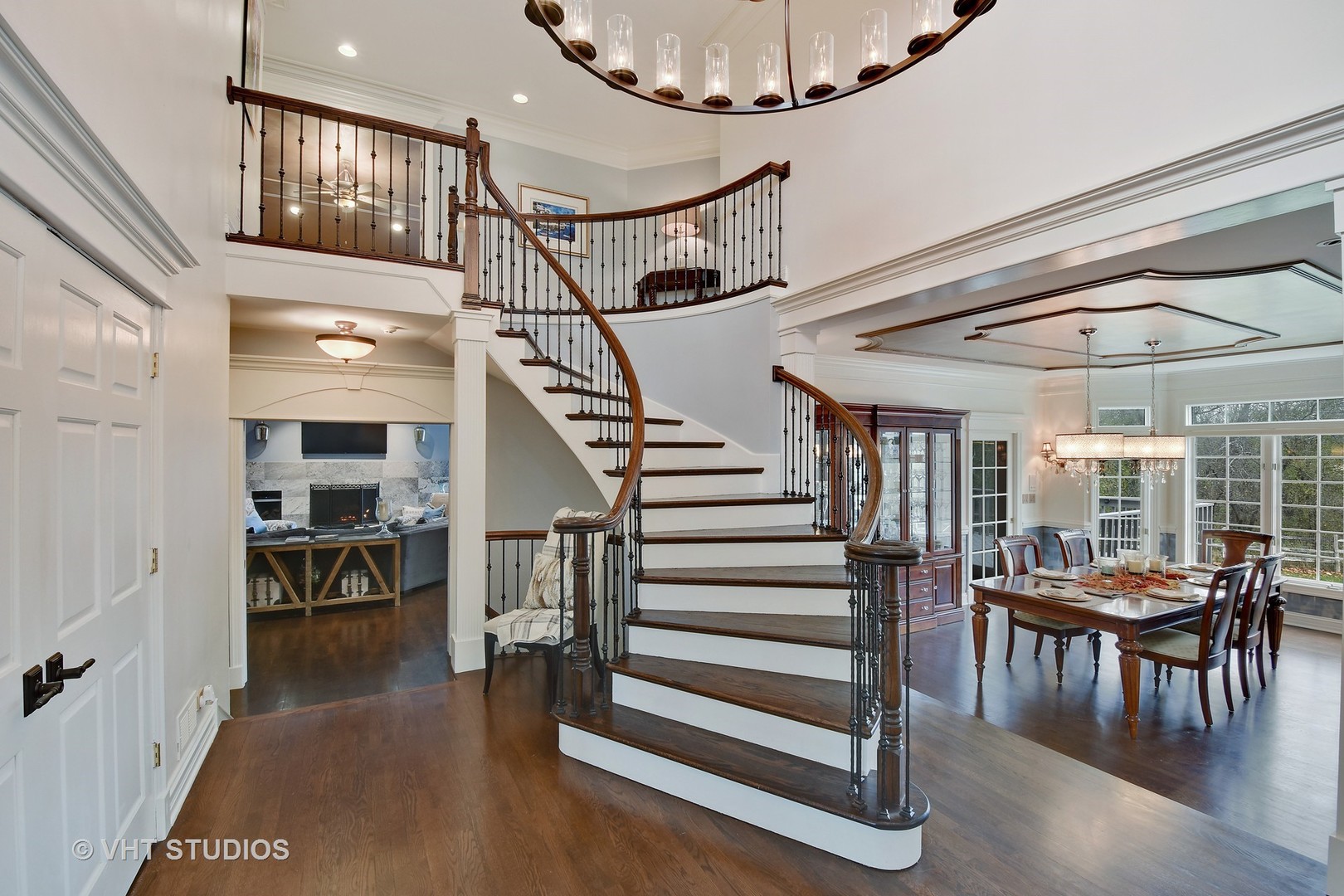 351 Ridge Road Barrington, IL 60010 - Photo 4 of 34
