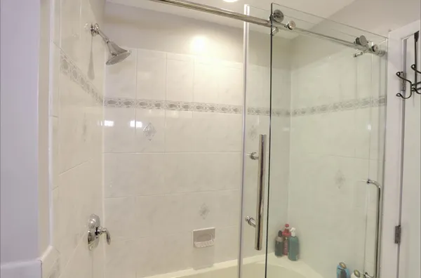 $5,400 | 421 Jackson Street, Unit 1, Hoboken, NJ 07030