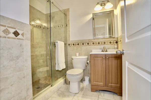 $5,400 | 421 Jackson Street, Unit 1, Hoboken, NJ 07030