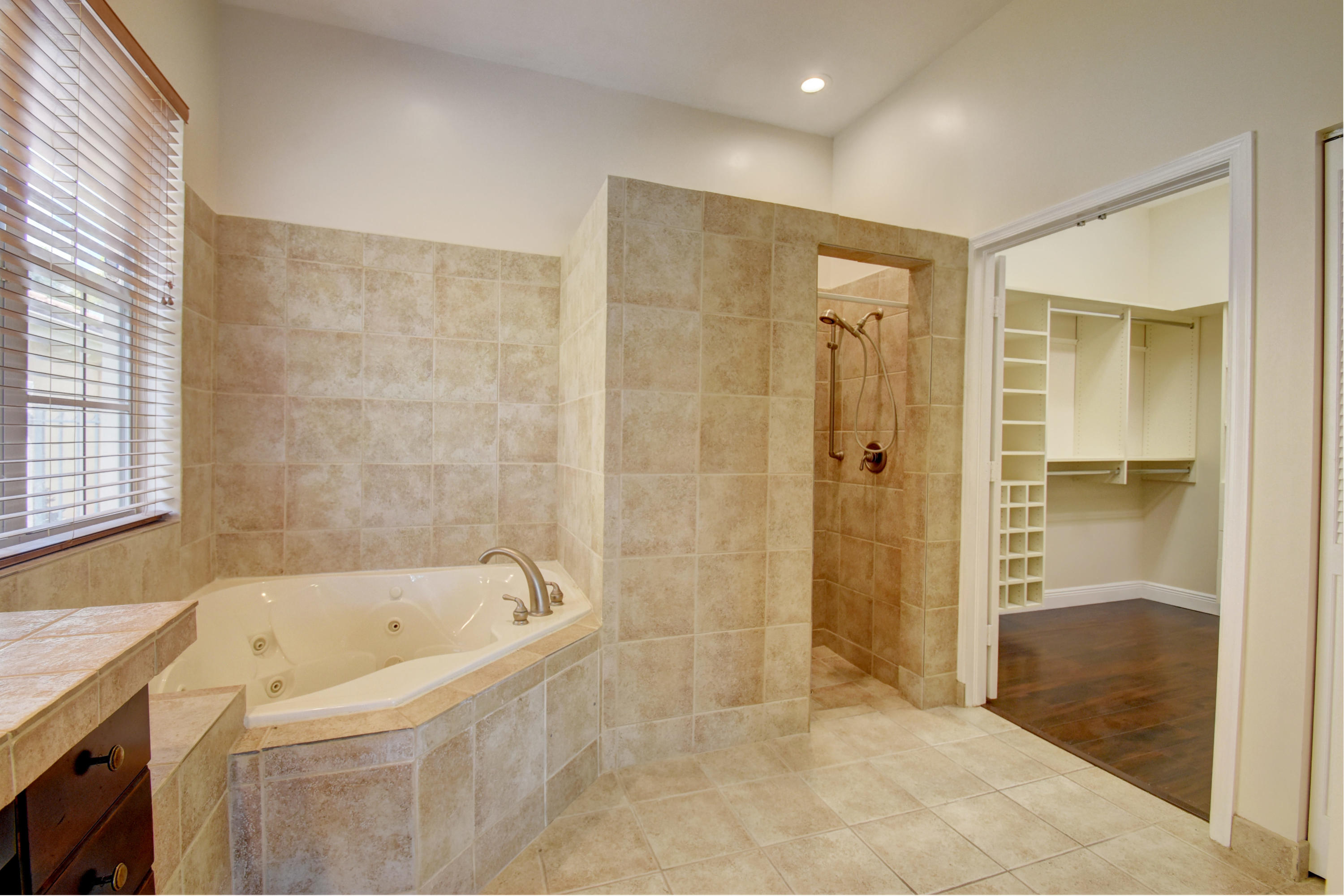 6286 Northwest 23rd Road Boca Raton, FL 33434 - Photo 22 of 44 Master Bath