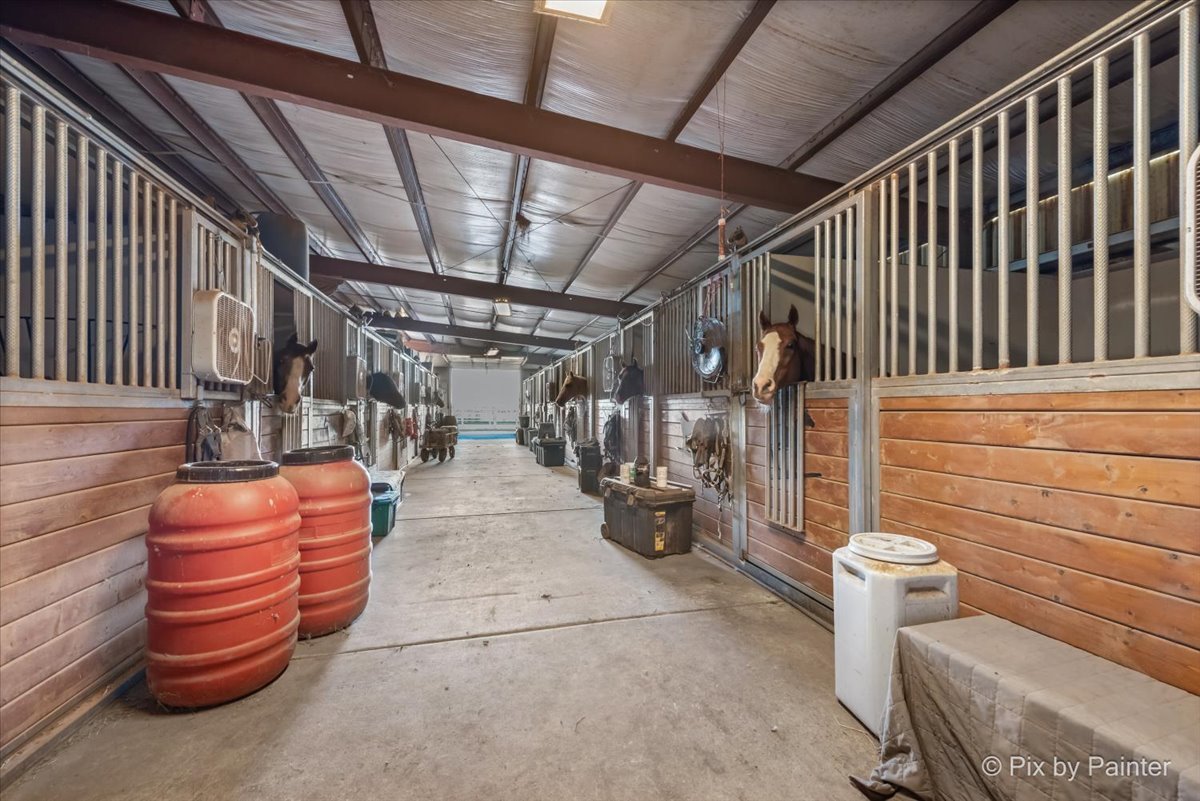5-n487 County Line Road Maple Park, IL 60151 - Photo 13 of 44 a view of lobby with couch