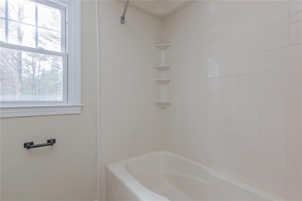 4 Banks Brook Road Old Orchard Beach, ME 04064 - Photo 20 of 35 2nd floor bath; all new.