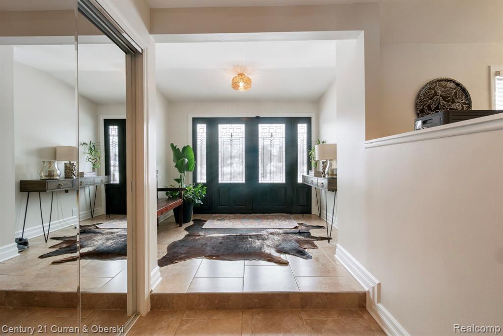 234 Sheldon Road Plymouth, MI 48170 - Photo 12 of 86 Gallery Image 12